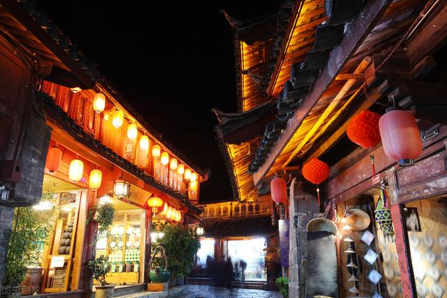 有哪些旅游景点，中国有哪些旅游胜地（推荐国内10个必打卡的名胜古迹）