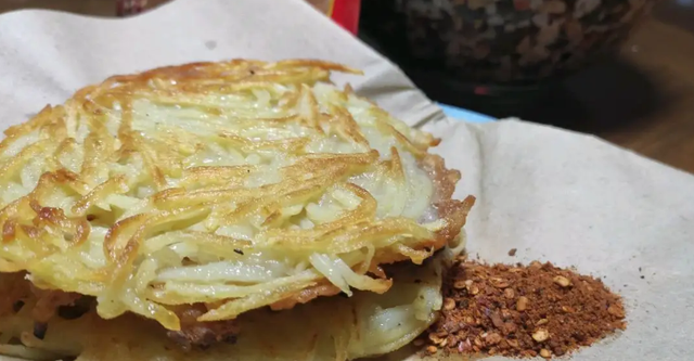 云南特产有哪些，云南特产有哪些首饰玉（云南最有名的8种名小吃）