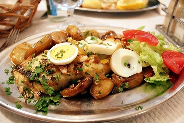 西班牙不得不吃的美食，西班牙不得不吃的美食有哪些（葡萄牙必吃的美食）