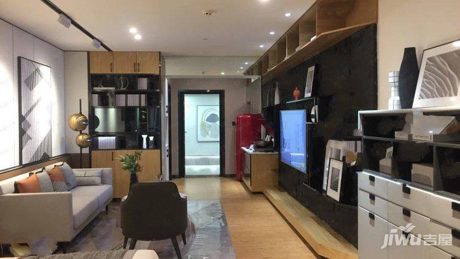 坐南朝北的优缺点，坐东朝西房子的优缺点（朝东、中户和朝西的房子怎么选）