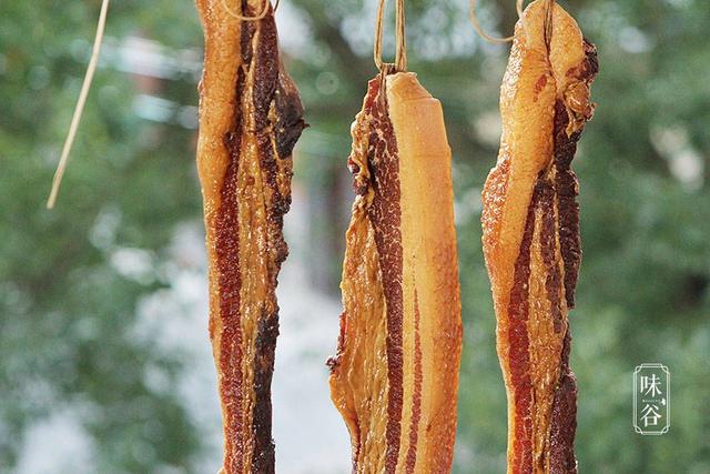 熏肉怎么做，熏肉怎么做不硬又好吃又香（80岁奶奶教我土方法）