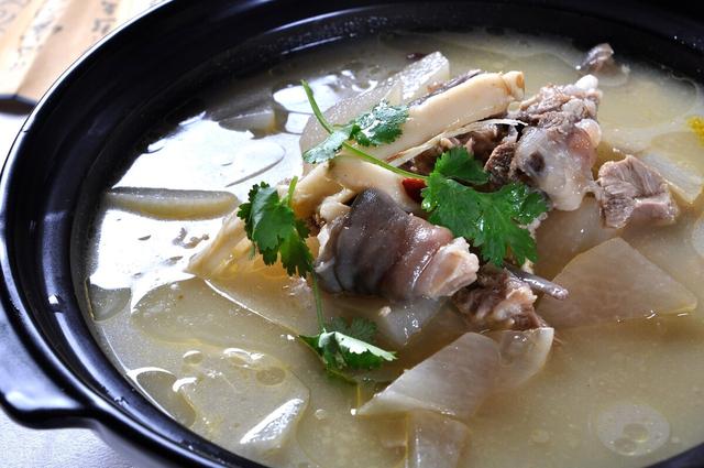 如何把葱切成葱花，如何把葱切成葱花形状（建议：多喝3款汤）