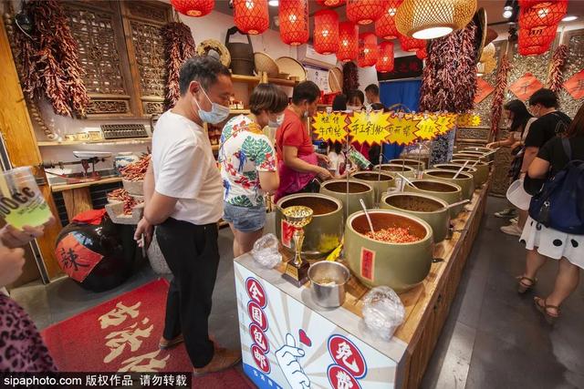 北京晚上哪里好玩，北京晚上通宵有啥好玩的地儿（去京城这4个地方花样夜游）