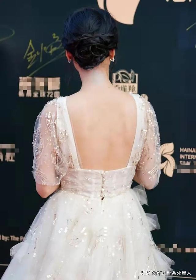 各种气质女人背影图片,勒出赘肉等问题很明显