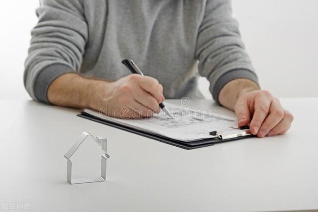 好喜欢你歌词，懂你是写给谁的歌曲（他平平无奇的表演你看腻了吗）