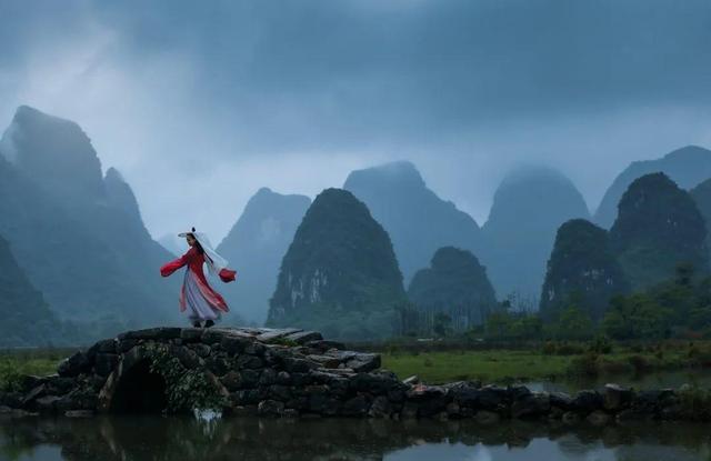 被人看不起应该怎么办，被别人看不起怎么办（当你被别人看不起的时候）