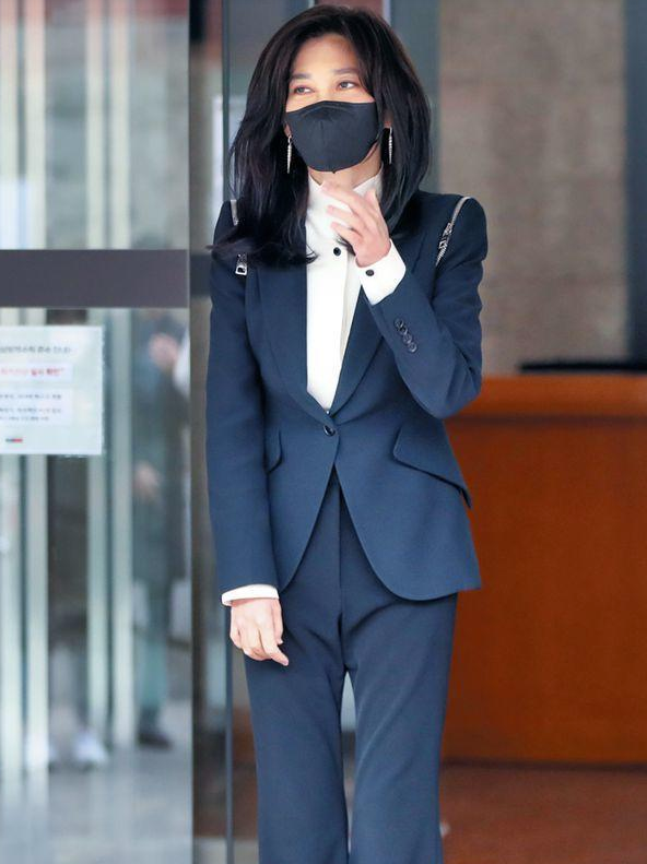 三星集团长公主，三星集团董事长家族（三星52岁长公主）