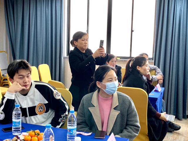 用六组四字成语,用六组四字成语写一句话(“成语接龙”趣味赛走进新吴区阅读联盟点) 用六组四字成语,用六组四字成语写一句话(“成语接龙”趣味赛走进新吴区阅读联盟点)