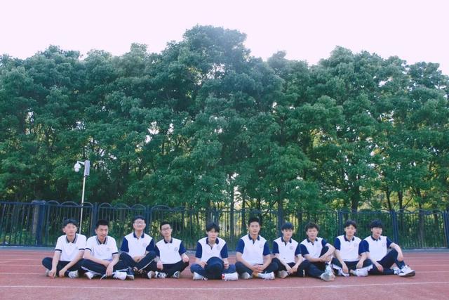 学生成长记录册怎么写，成长记录册怎么写（盐城北大青鸟学子成长手册丨记录生活）