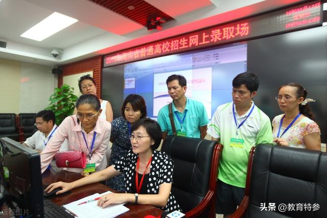 高考601分理科能上什么大学，2021高考601分文理科能上什么大学（却被298分的专科录取）