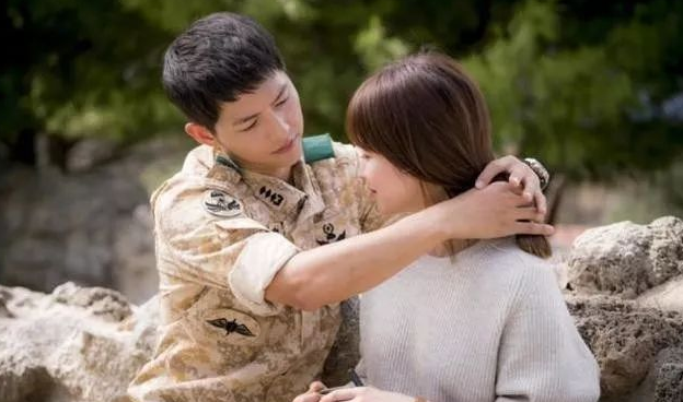 宋仲基回应争议，宋仲基回应争议事件（宋仲基首次回应妻子争议否认女方曾结婚）