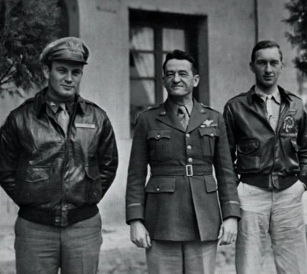 《美人皮包骨》，微信头像，《美人皮包骨》（很多人毕生未能再见面）