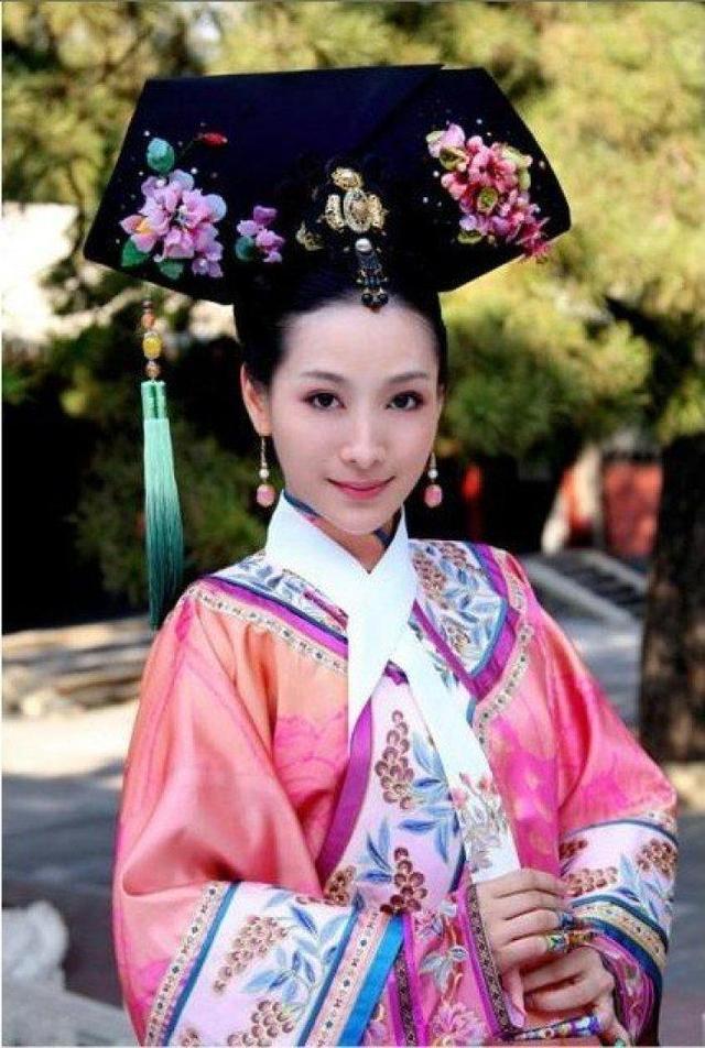 唐艺昕甄嬛传演的谁，唐艺昕在甄嬛传里演什么角色呢（“蛇蝎女孩”异军突起）