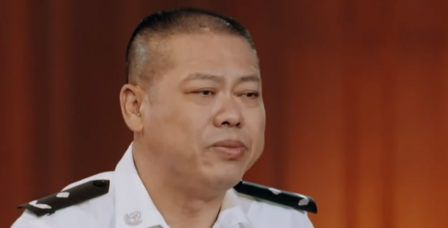 破操场埋尸案，抓糯康，灭冲天大火，有人拿到一等功时，母亲哭了