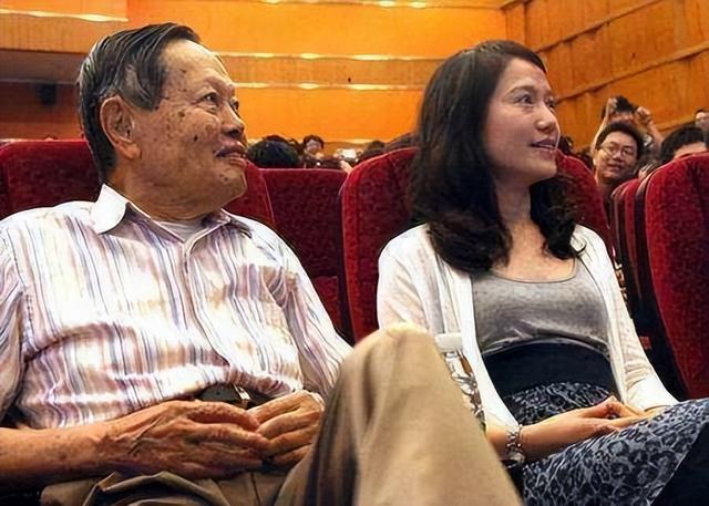 18年后，才明白了当年翁帆为何不顾反对嫁给大54岁的杨振宁