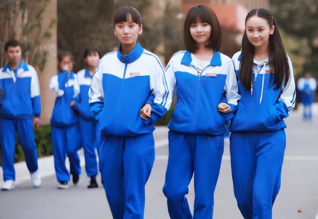 学生家庭情况怎么写，也能看出学生的家庭“贫富差距”