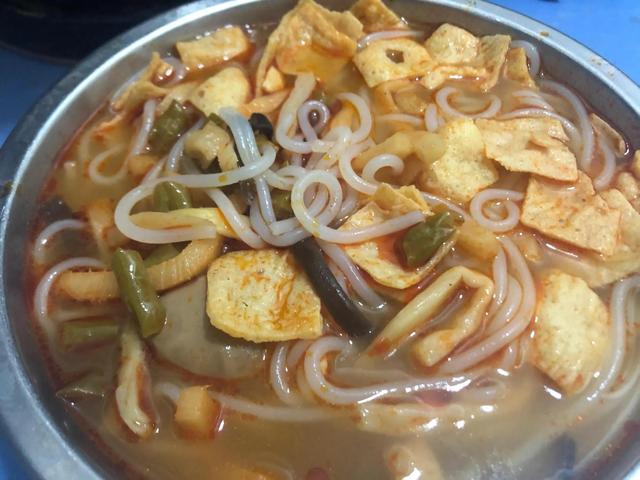 螺霸王螺蛳粉可以泡吗 螺蛳粉没泡能直接煮熟吗，螺霸王螺蛳粉可以泡吗（螺蛳粉里的辣油为什么那么辣）
