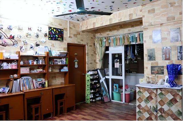 私立华联学院地址在哪里几个校区，哪个城市哪个区（广州这学院专科进，本科出）