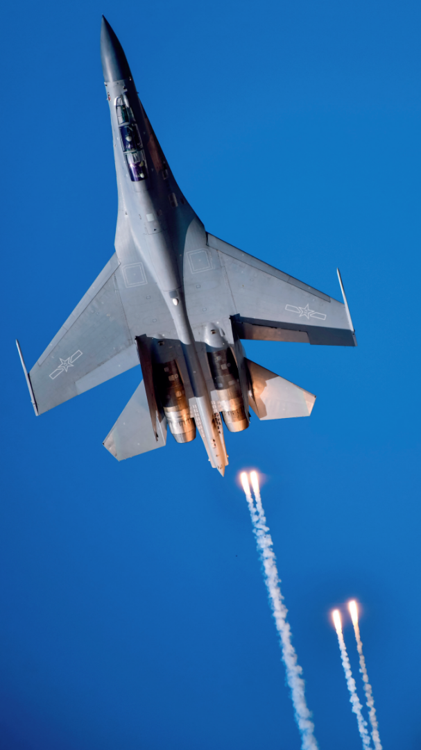 中国人民解放军空军，中国人民解放军空军成立时间（人民空军，生日快乐）