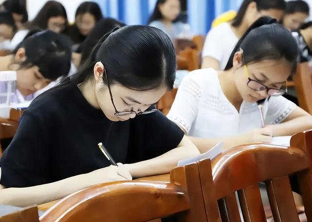 华东师范大学排名，上海师范类大学排名（2022中国师范类院校排名出炉）