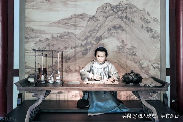 杜甫的诗被称为什么，杜甫写的诗被称为什么（<十三>诗圣—杜甫）