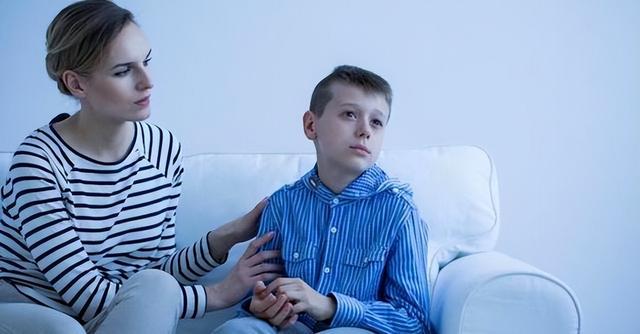 少年是指男孩还是女孩，阳光少年是指男孩还是女孩（在以下几个方面要“富养”）