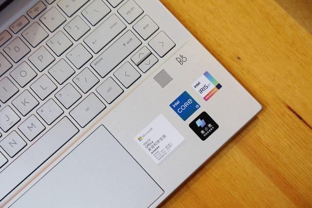 hp是什么牌子的电脑，hp是什么牌子的电脑主机多少钱（惠普星14高性能轻薄本实测）