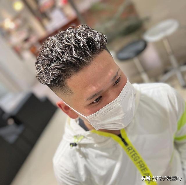 男士长发发型图片，帅气的男中长发发型（4种又帅又时尚的男士发型）