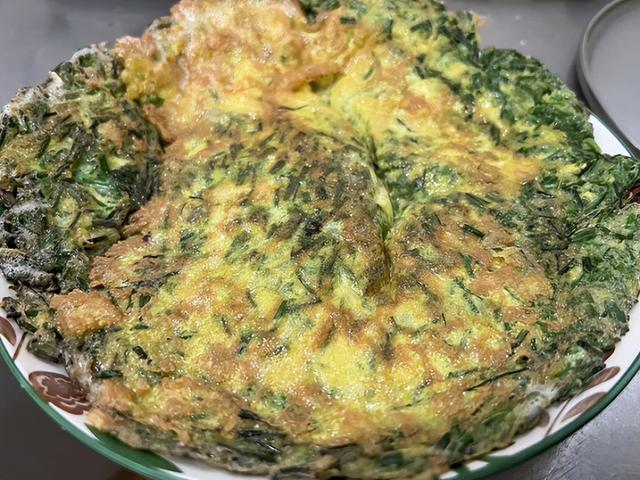 野蒜怎么做好吃，野蒜怎么腌制好吃（在公园找到的野蒜）