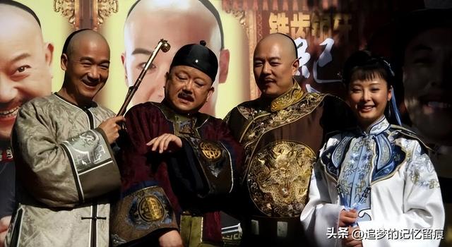 铁齿铜牙纪晓岚老纪跟着杜小月，杜小月为什么没有和纪晓岚成亲