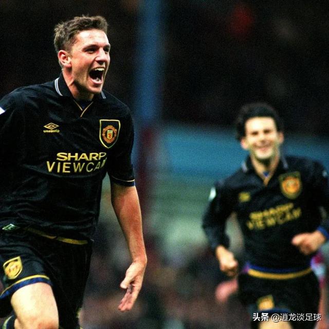 白袜子俱乐部，有个白袜子贴吧（曼联英超时代最好看的9件球衣）