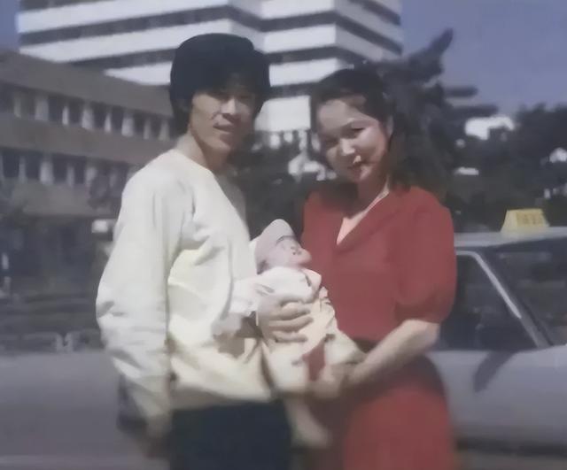 廖昌永蔡明因为爱情，蔡明现在哪里拍的春晚（已经是她成功路上最大的“污点”）