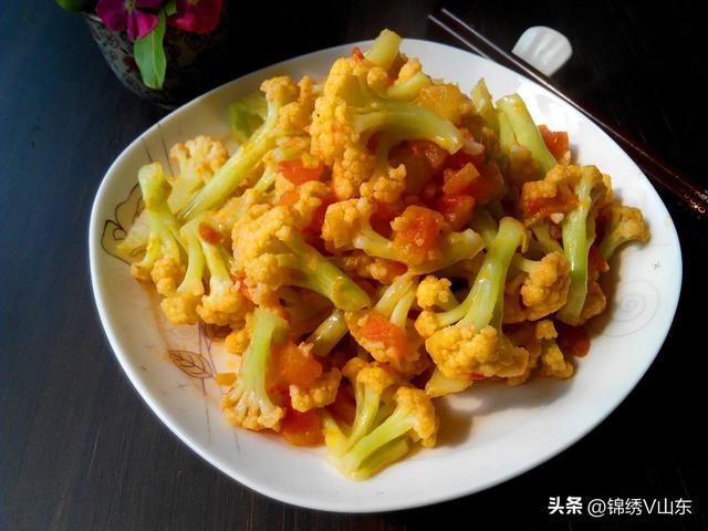 春节必吃的10种食物，春节必吃的10种食物英文图片（推荐10道大菜）