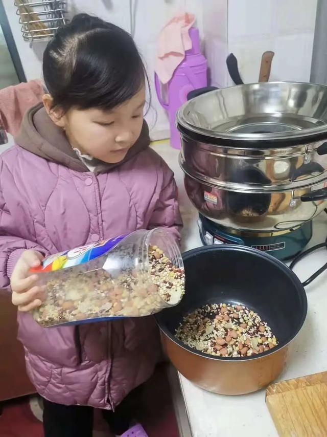 关于腊八节的手抄报简单又漂亮,关于腊八节的手抄报简单漂亮(浓情腊八——洛龙区第一实验小学翠云校区腊八节系列活动) 关于腊八节的手抄报简单又漂亮,关于腊八节的手抄报简单漂亮(浓情腊八——洛龙区第一实验小学翠云校区腊八节系列活动)