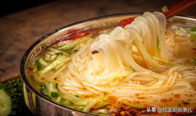 冷面的做法，冷面的做法正宗的朝鲜冷面（做冷面只会放糖和醋）