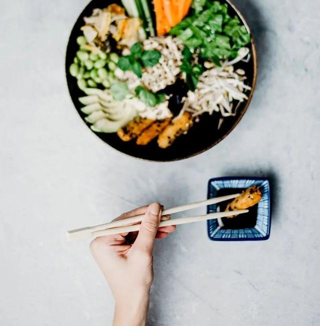 豉油和酱油的区别，老抽、生抽、酱油、豉油、蚝油（添加剂真是万恶之首吗）