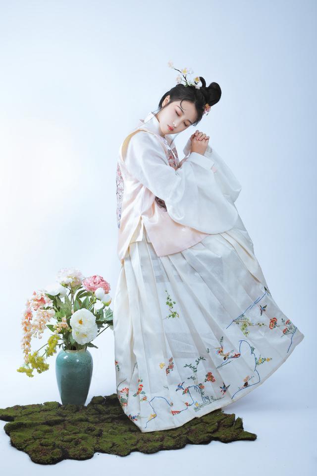 马面裙的搭配方法，马面裙怎么搭配日常衣服（轻松吊打国外奢侈品）