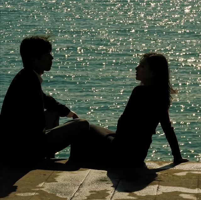 简短留言情话大全，名言情话留言（给喜欢的人留言的温柔文案）