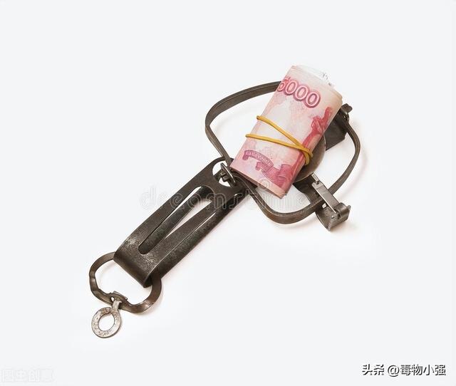 在微信上怎样与人沟通找话题，怎么和别人沟通聊天找话题（试试这十二种技巧）