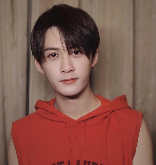 于朦胧，于朦胧个人资料（8.21美图：迪丽热巴）