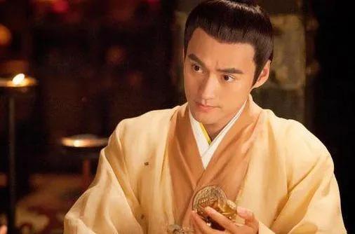 王莽是穿越者吗，王莽为什么被称为穿越者（“王莽”为什么被认为是个“穿越者”）