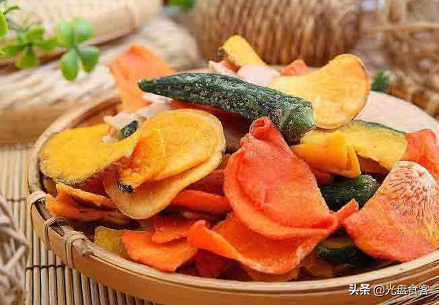 适合女孩子的零食，为什么不能早恋的原因（女生喜爱的4款“宝藏”零食）