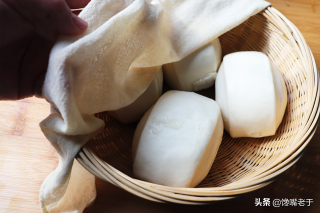 没有冰箱常温下馒头保存方法，没有冰箱馒头怎么保存（过年吃剩馒头别直接放冰箱）