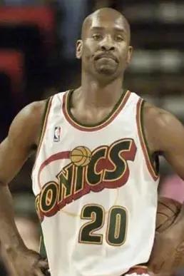 nba10号球星，为什么NBA穿10号球衣的球星不多（NBA1-20号球衣的代表球星）