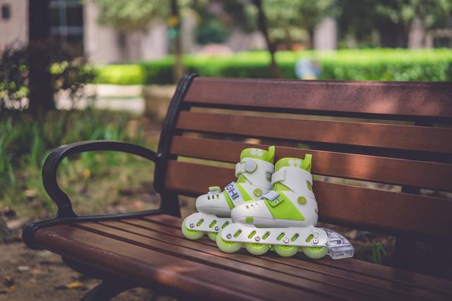 轮滑鞋品牌排行榜，轮滑鞋品牌（入手酷骑R2轮滑鞋体验如何）