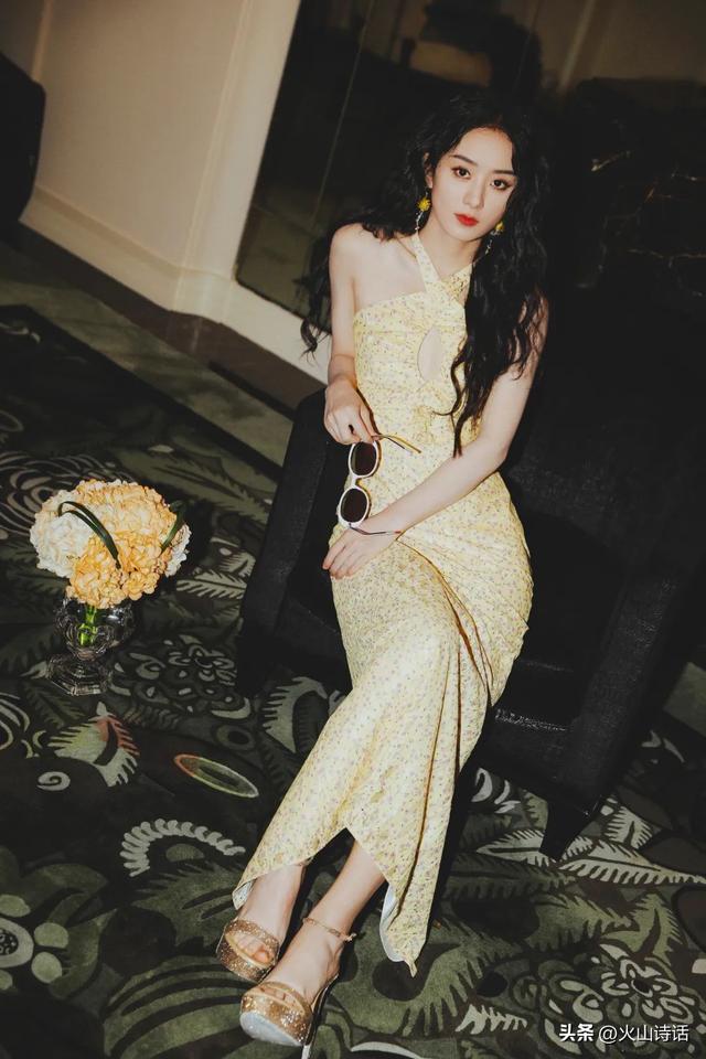 赵丽颖会唱歌吗，赵丽颖2006年唱歌（赵丽颖献唱春晚）