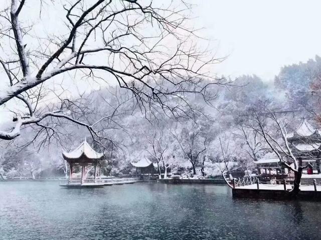 10首冬雪诗词，江天暮雪，落尽琼花，浪漫了整个冬天