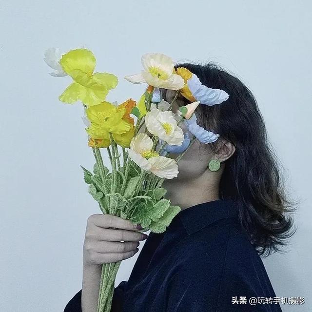 女生模糊头像微信，女生模糊头像（不露脸微信头像自拍）