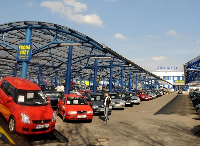 如何设置无钥匙进入功能，而国内却把它当成宝