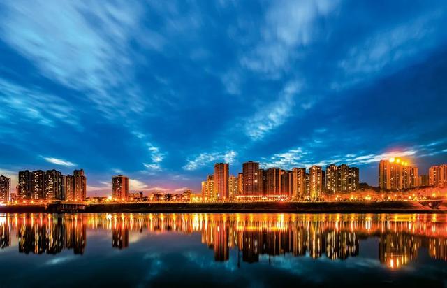 广安是属于哪个省哪个市，广安市属于哪个省（重庆都市圈新成员→四川省广安市）